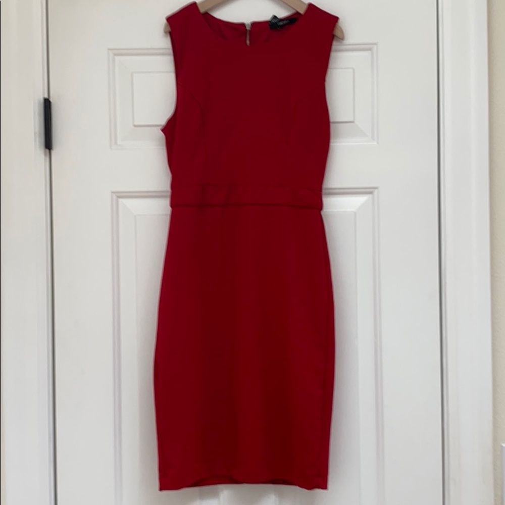 Red Dress - Picture 2 of 4
